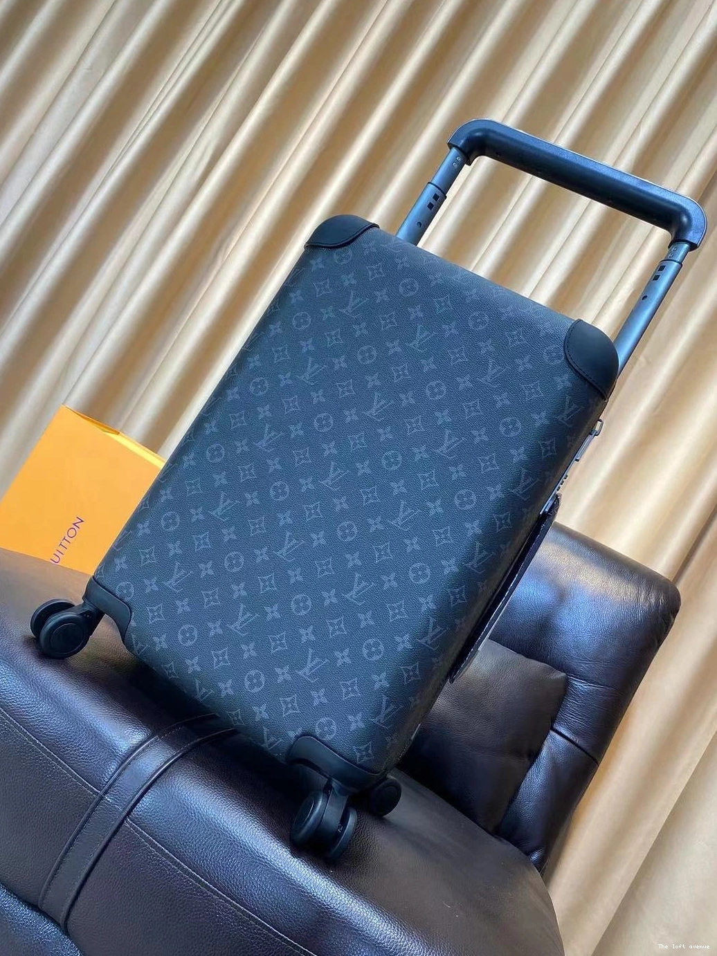 MONOGRAM HORIZON 37L 55 SUITCASE CUSTOM CABIN 0728